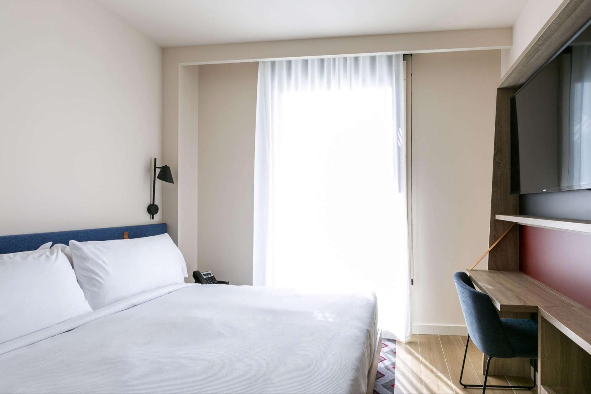 Hampton By Hilton Alcobendas Madrid Ngoại thất bức ảnh